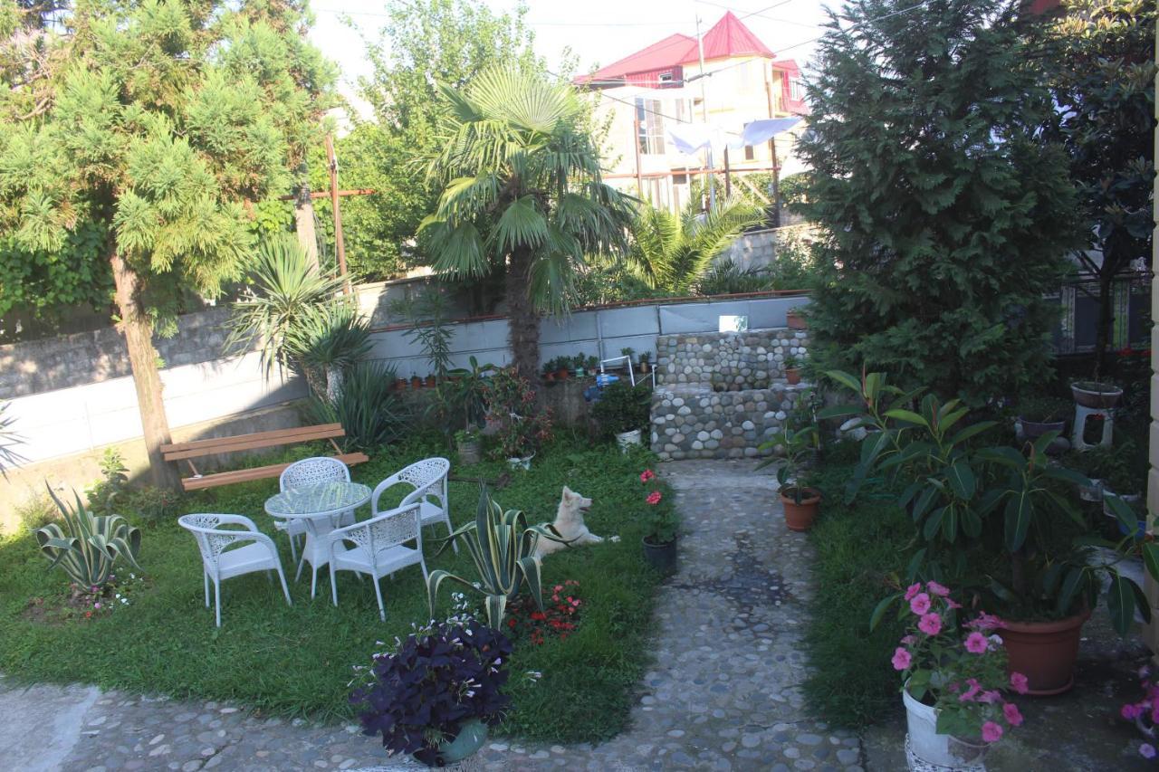 Greenview Guesthouse Batumi Exterior photo